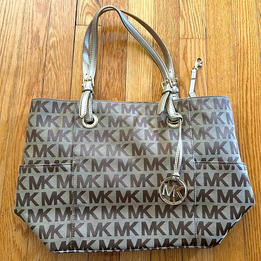 Michael Kors Signature Tote
